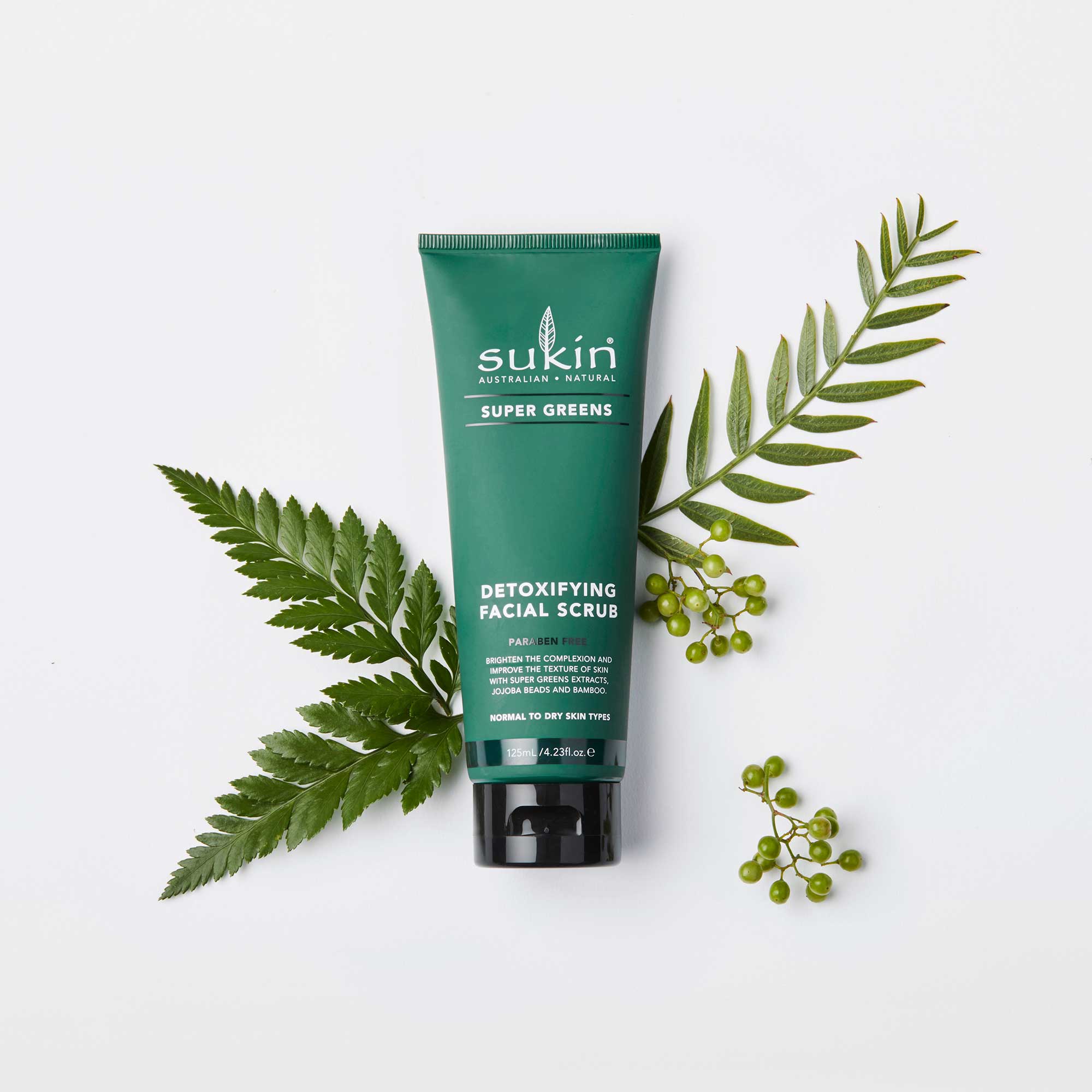 Sukin Natural Detoxifying Facial Scrub | Super Greens 125ml